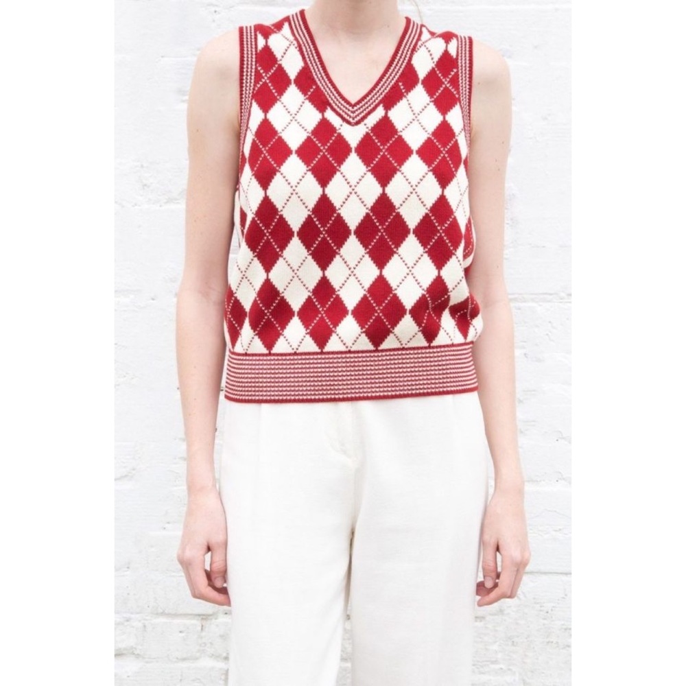 Brandy Melville Peyton Sweater Vest in Red + White